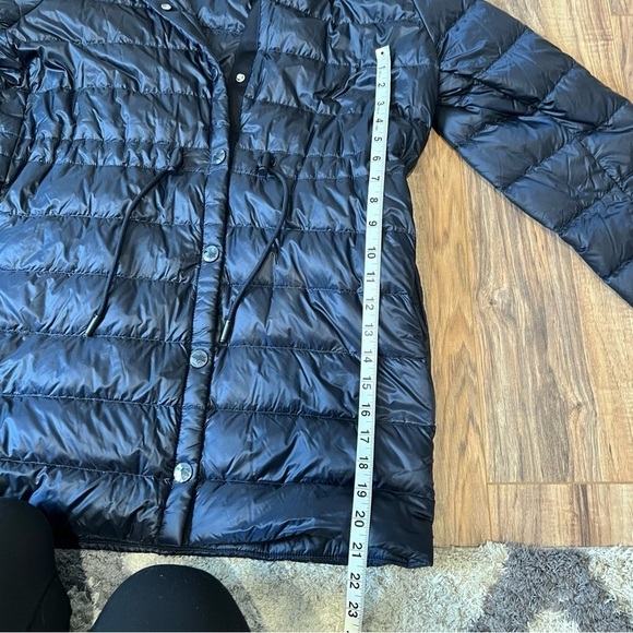 BURBERRY Detachable Collar Puffer Quilted Down Jacket - Picture 12 of 17
